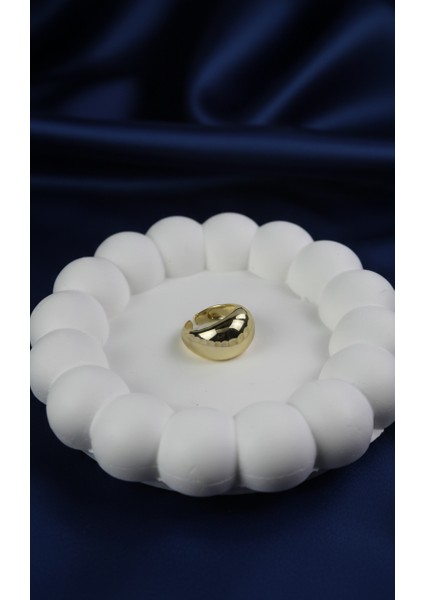 Dolgun Tasarım Modern Altın Tonu Bombeli Yüzük modelleri