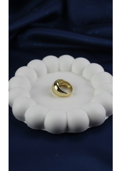 Dolgun Tasarım Modern Altın Tonu Bombeli Yüzük