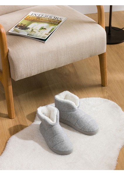 Yeni Sezon Pelüş Kadın Ev Botu