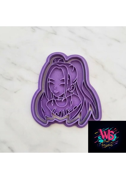 4'lü Huntrix K-Pop Kurabiye Kalıbı ve Şeker Hamuru Şekillendirici Set modelleri