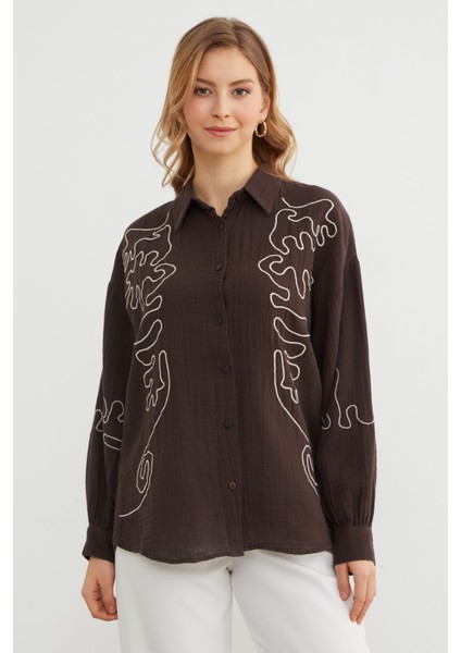 Geometrik Nakışlı Bol Gömlek