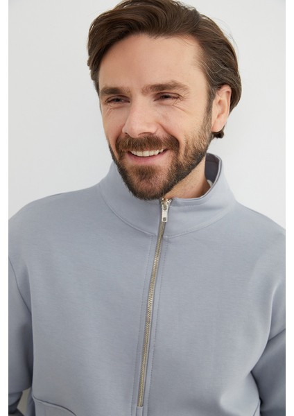 Yarım Fermuarlı Dik Yaka Sweatshirt
