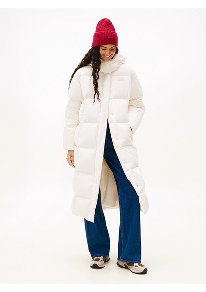 Tommy Hılfıger Kadın Marka Logolu Kapitone Dikişli Kapüşonlu Günlük Kullanıma Uygun Bbeyazz Mont DW0DW21977 Ybh