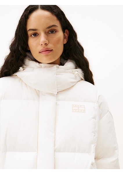 Tommy Hılfıger Kadın Marka Logolu Kapitone Dikişli Kapüşonlu Günlük Kullanıma Uygun Bbeyazz Mont DW0DW21977 Ybh fiyatları
