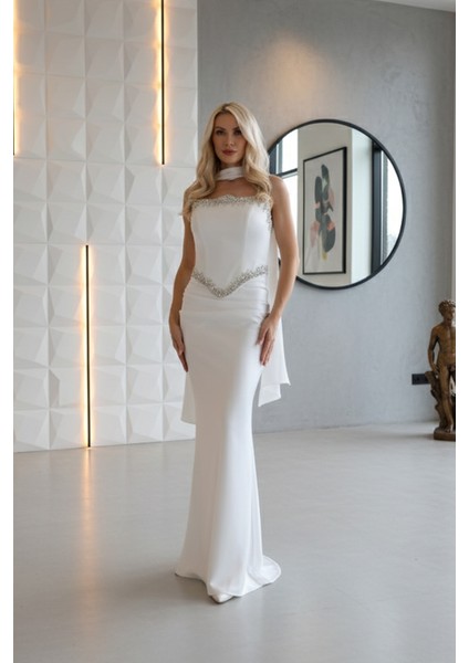 Beyaz Üzeri Taş Işleme Detaylı Kuşak Bağlama Detaylı Straplez Abiye 08011801.15