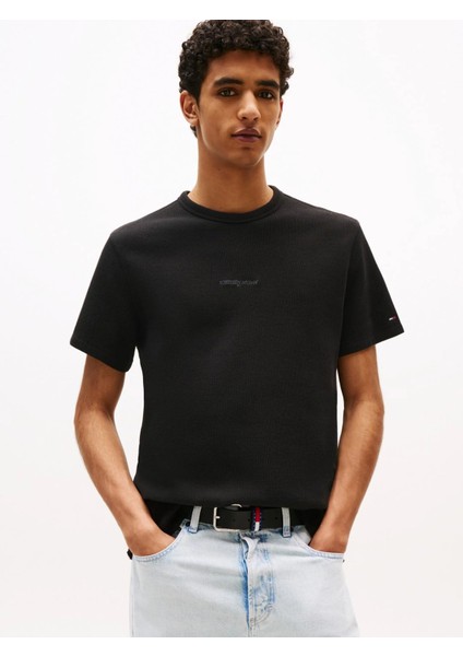 Tommy Hılfıger Erkek Marka Etiketli Bisiklet Yaka ve Kısa Kollu Şık Görünüşlü Günlük Kullanıma Uygun Siyah T-Shirt DM0DM21778 Bds