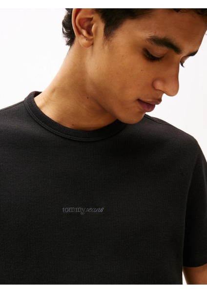 Tommy Hılfıger Erkek Marka Etiketli Bisiklet Yaka ve Kısa Kollu Şık Görünüşlü Günlük Kullanıma Uygun Siyah T-Shirt DM0DM21778 Bds fiyatları