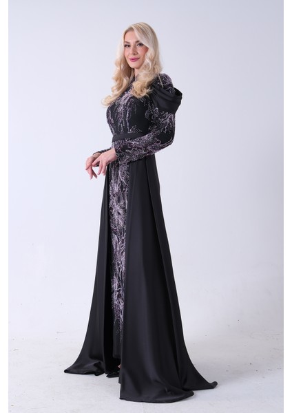 Siyah Üzeri Taş Işlemeli Bisiklet Yaka Tesettür Elbise 6502502.01 fırsatları