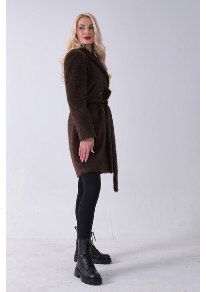 Kahve Şal Yaka Çift Cepli Düğme Kapamalı Kemerli Peluş Kaban 0108088.05 fırsatları