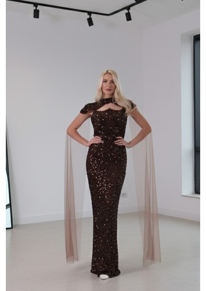 Kahve Boyundan Takma Tül Detaylı Straplez Pul Payet Abiye 9705683.05