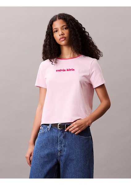 Calvın Kleın Kadın Marka Logolu Pamuklu Günlük Kullanıma Uygun Pembe T-Shirt LV047C821G W0S