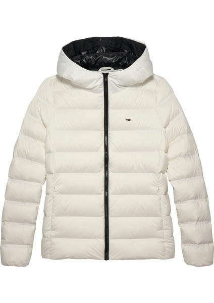 Tommy Hılfıger Kadın Marka Bayrak Logolu Sabit Kapüşonlu Kapitone Dolgulu Beyaz1 Mont DW0DW21617 Ybl