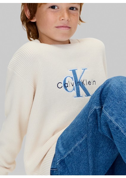 Bisiklet Yaka Regular Fit Nakışlı Ekru Erkek Çocuk Kazak IB0IB02598PGB modelleri