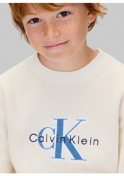 Bisiklet Yaka Regular Fit Nakışlı Ekru Erkek Çocuk Kazak IB0IB02598PGB fırsatları