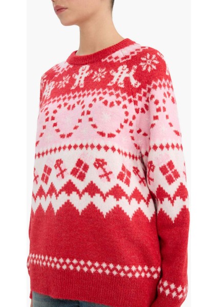 Yılbaşı Temalı Regular Fit Bisiklet Yaka Triko Kazak F6478AX25CW fırsatları