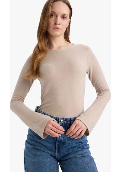 Slim Fit Dar Kesim Uzun Kollu TUNIK G5330AX25WN modelleri