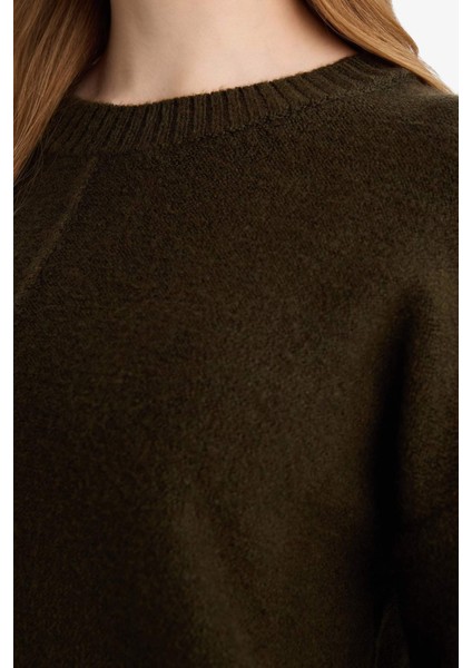 Loose Fit Bisiklet Yaka Triko Kazak Tunik F4547AX25WN fırsatları