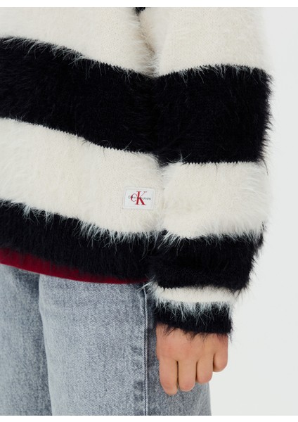 Bisiklet Yaka Regular Fit Çizgili Ekru Kız Çocuk Kazak IG0IG03025PGB modelleri