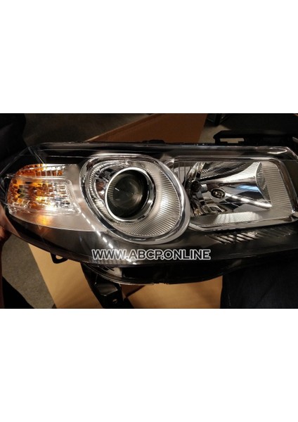 Renault Megan Iı 2006-2010 Far Sağ Sıyah Çerçevelı Merceklı Motorlu (Oem NO:260108519R)
