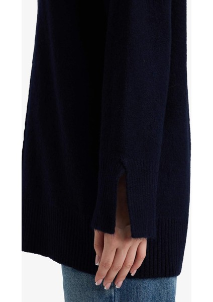 Loose Fit Bisiklet Yaka Triko Kazak Tunik F4547AX25WN indirimleri