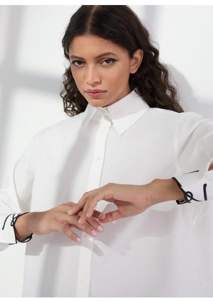 Standart Gömlek Yaka Düz Beyaz Kadın Gömlek A3W11023 modelleri