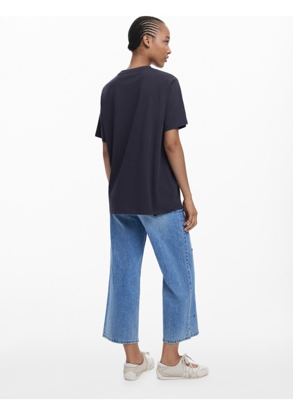 Yuvarlak Yaka Baskılı Siyah Kadın T-Shirt 25WWTK56 fırsatları