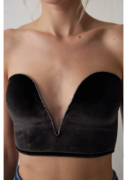 Siyah Deep V Velvet Büstiyer fırsatları
