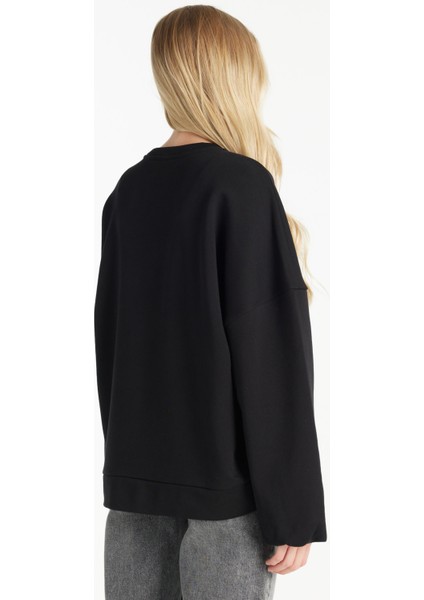 Bisiklet Yaka Nakışlı Siyah Kadın Sweatshırt TBWRTS1023 fırsatları