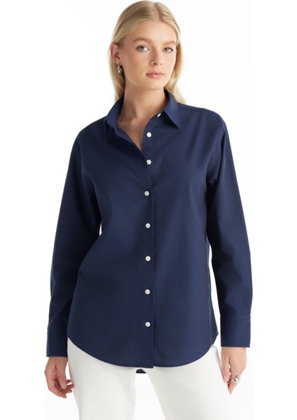 Regular Fit Klasik Gömlek Yaka Oxford Lacivert Kadın Gömlek TBWRSH1030
