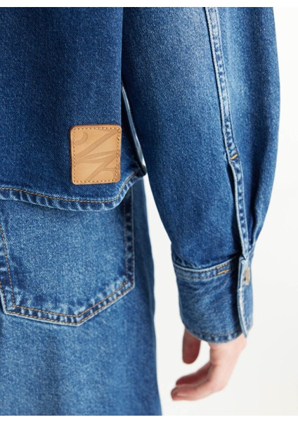 Oversized Klasik Gömlek Yaka Düz Koyu Mavi Kadın Gömlek TBWRDN1034