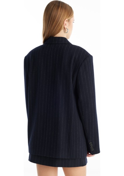 Oversized Lacivert Kadın Ceket TBWRJC1017-1 indirimleri