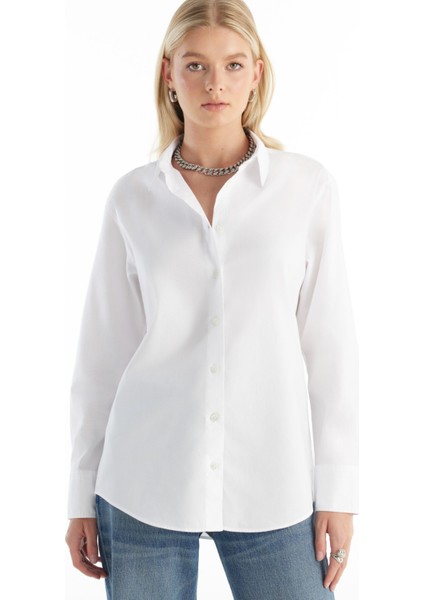 Regular Fit Klasik Gömlek Yaka Oxford Kırık Beyaz Kadın Gömlek TBWRSH1030