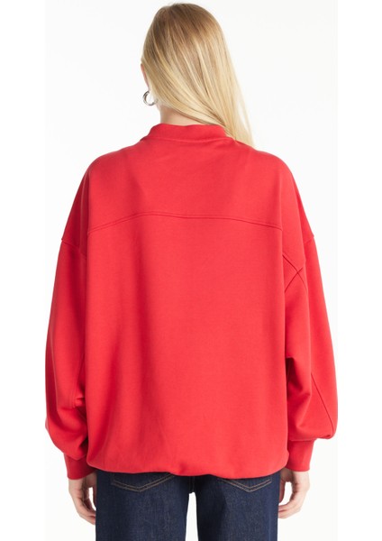 Bisiklet Yaka Baskılı Kırmızı Kadın Sweatshırt TBWRTS1035 fırsatları