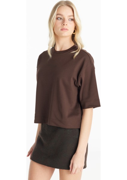 Bisiklet Yaka Baskılı Koyu Kahve Kadın T-Shirt TBWRTS1017 modelleri