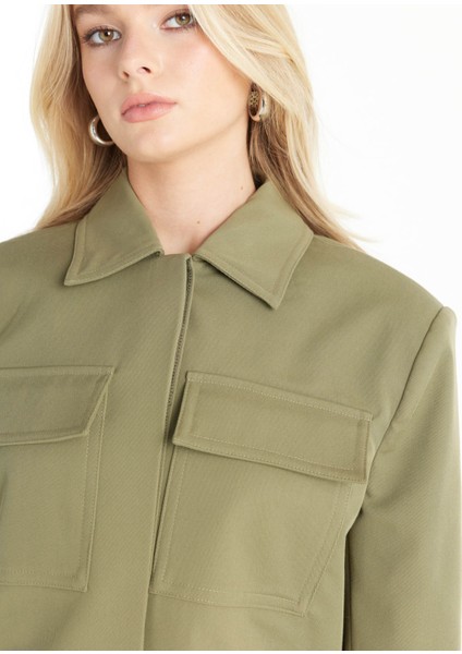 Standart Haki Kadın Ceket TBWRJC1035