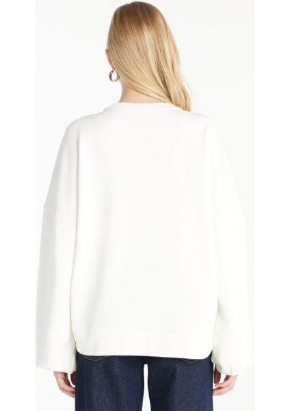 Bisiklet Yaka Nakışlı Ekru Kadın Sweatshırt TBWRTS1023 fırsatları