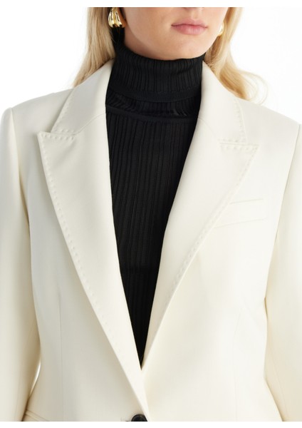 Tailored Fit Kırık Beyaz Kadın Ceket TBWRJC1016