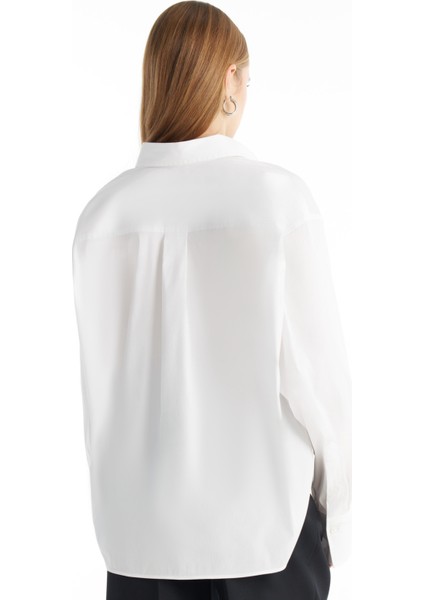 Regular Fit Klasik Gömlek Yaka Düz Kırık Beyaz Kadın Gömlek TBWRSH1019 modelleri