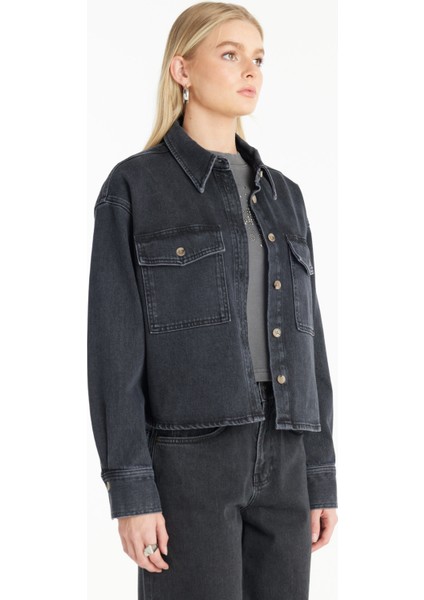 Oversized Klasik Gömlek Yaka Düz Siyah Kadın Gömlek TBWRDN1034-1 fırsatları