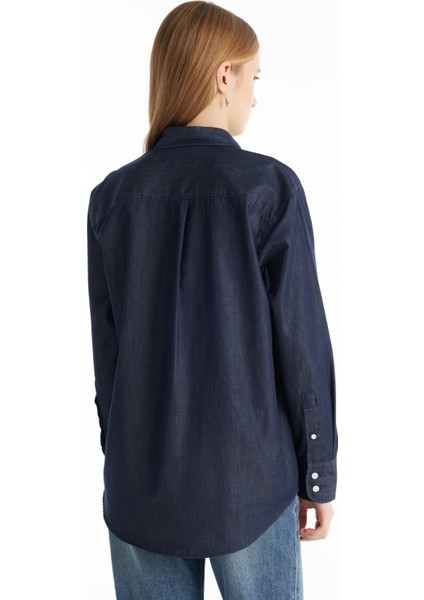 Standart Gömlek Yaka Düz Koyu Mavi Kadın Gömlek TBWRSH1031 modelleri