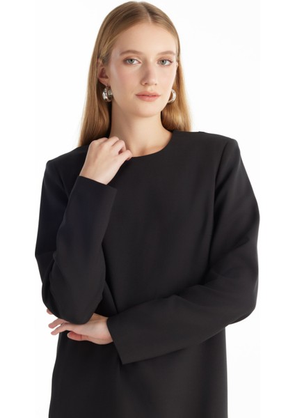 Bisiklet Yaka Düz Siyah Mini Kadın Elbise TBWRDR1000 fiyatları