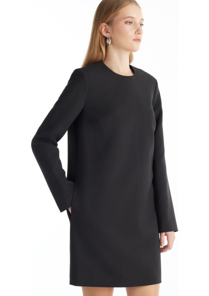 Bisiklet Yaka Düz Siyah Mini Kadın Elbise TBWRDR1000 fırsatları