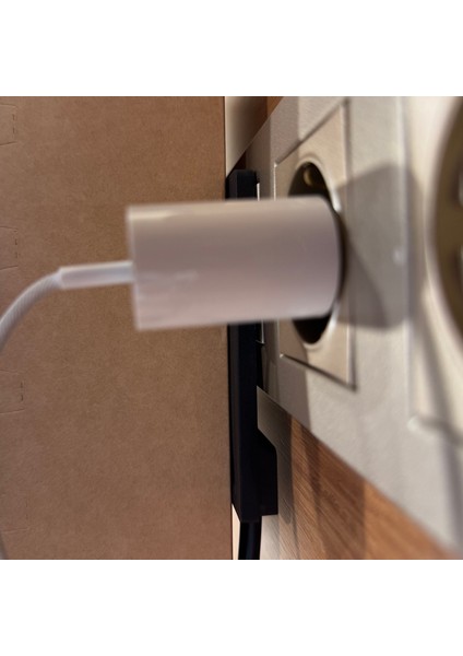 6’lı Siyah Grup Priz – 5mm Ultra Ince Fiş, Dar Alan Dostu, Çocuk Korumalı, Güvenli Tasarım modelleri