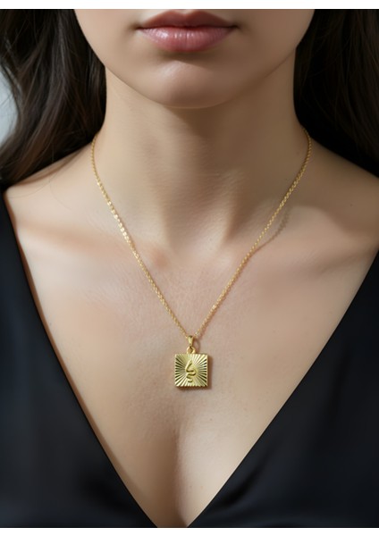 Tablet Şeklinde Kolye