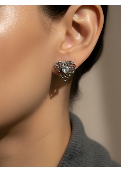 Kalp Form Taş Detaylı Gümüş Vip Küpe | Trend Küpe | Zarif Kadın Küpe