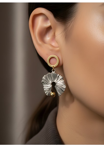 Gold Gümüş Karışım Dokulu Sallantılı Vip Küpe | Trend Kadın Küpe | Zarif Tasarım