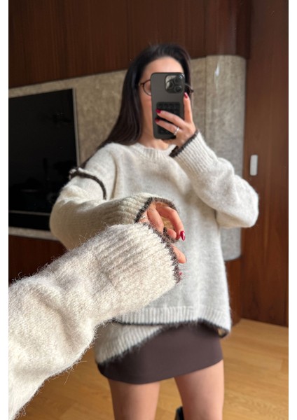 Asimetrik Kesim Çizgi Detay Triko Kazak- Taş modelleri