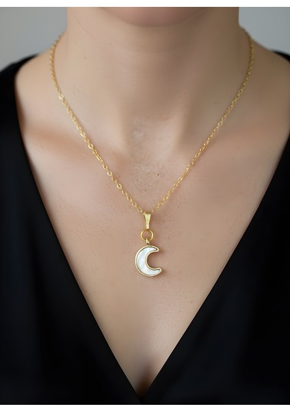 Sedef Hilal Detaylı Altın Renk Ince Zincir Kadın Kolye