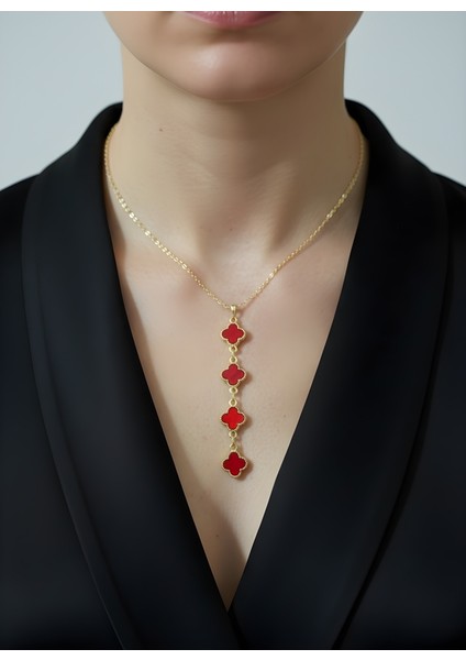 Kırmızı Dört Yaprak Detaylı Altın Renk Zarif Kadın Y Kolye