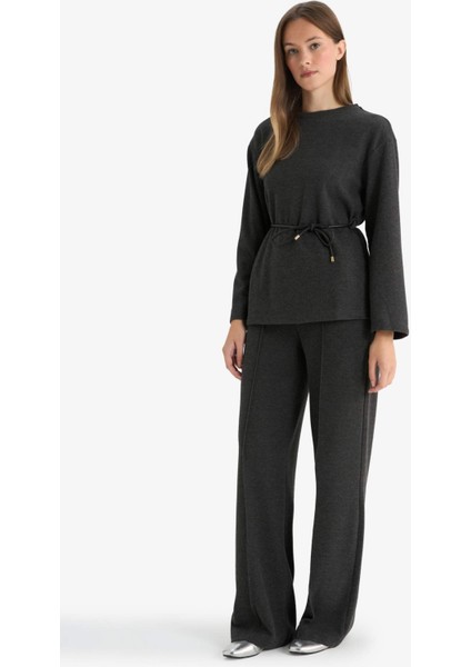 Wide Leg Düz Paça Pantolon E9913AX25AU